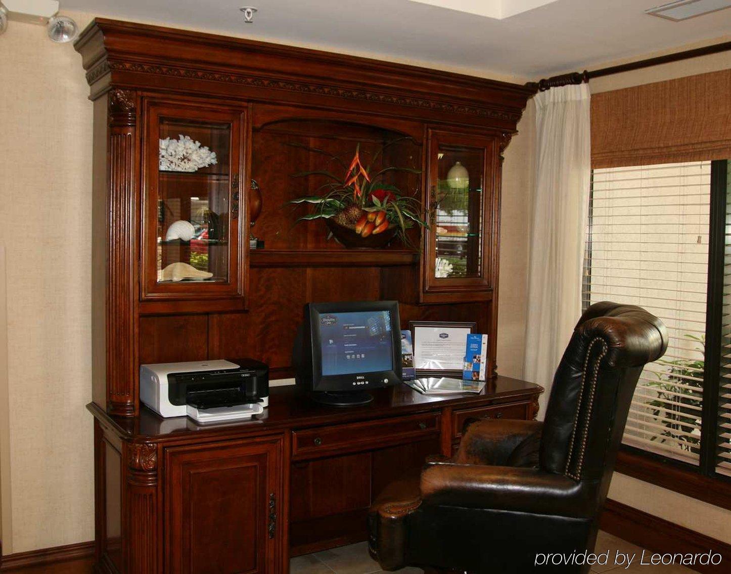 Hampton Inn Naples - I-75 Vineyards Удобства фото
